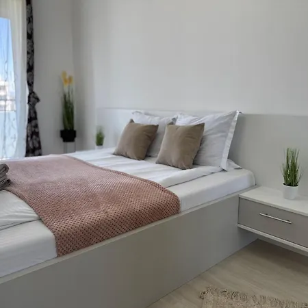 Апартаменты View Брашов